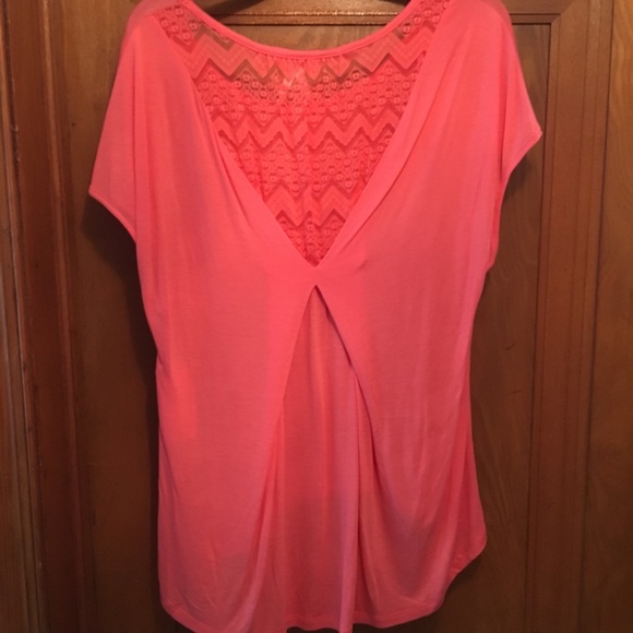 Pink top - Picture 2 of 5